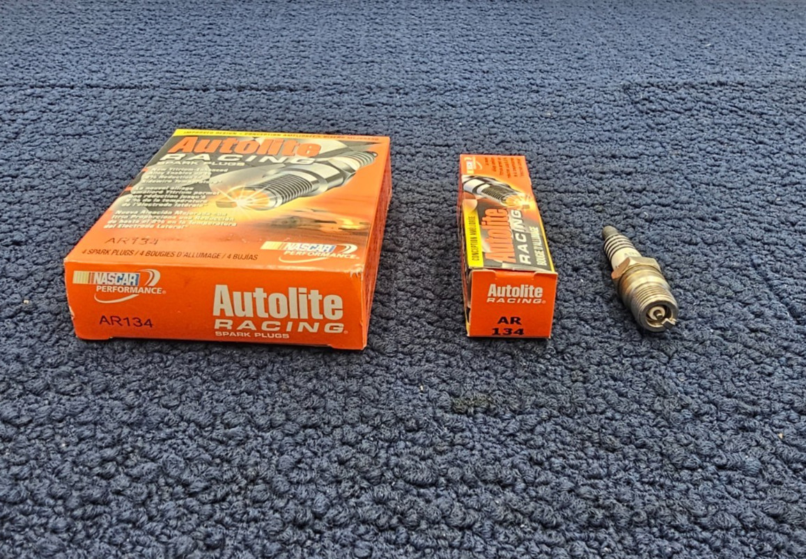 QTY 4 Autolite AR134: Racing Spark Plug Fits Volvo PENTA Inboard/Stern Drive