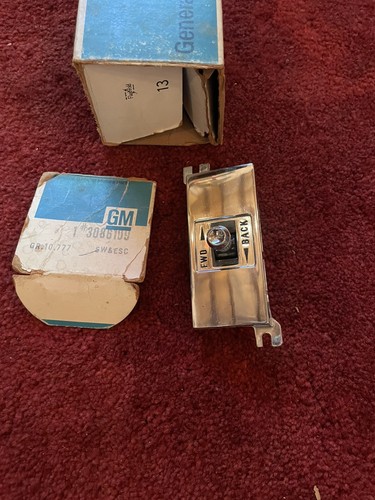 NOS GM 76-79 Cadillac Buick Oldsmobile 2 way front seat switch 3086109 - Picture 1 of 6
