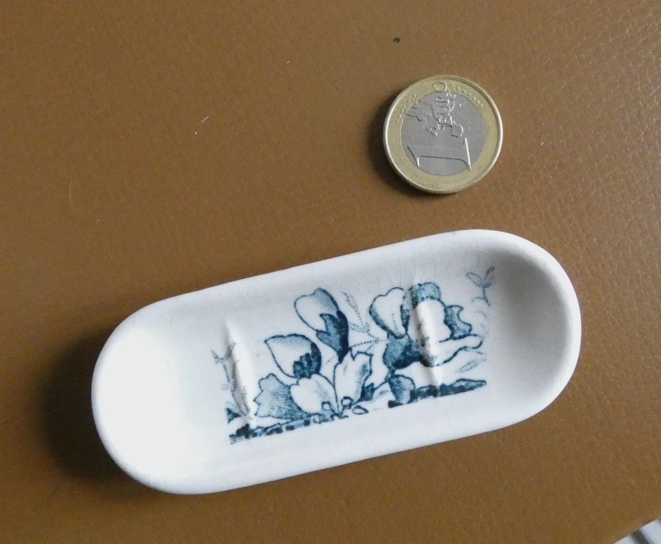 Ancien Dinette Porte Savon Peigne Faïence Fleur Bleu Sarreguemines Ter de Fer ?? - Immagine 2 di 4