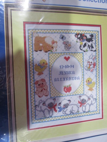 Kit de registro de nacimiento punto de cruz estampado Barnyard Babies #40879 (1994, Bucilla) - Imagen 1 de 3