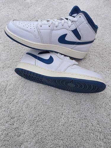 Nike Air Jordan 1 Mid SE GS Trainers Size UK 6 EU 39 | White Industrial Blue - Picture 8 of 10