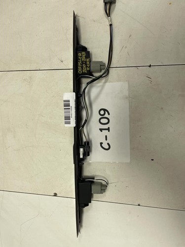 2015 CHRYSLER 200 REAR TRUNK MOULDING TRIM PANEL OEM+  - Picture 4 of 12