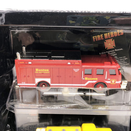 CORGI FIRE HEROSE classic fire engine set DIECAST MODEL - Picture 3 of 6