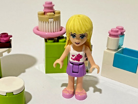 Retired ©2012 LEGO 3930 Friends Stephanie's Outdoor Bakery 100% Complete