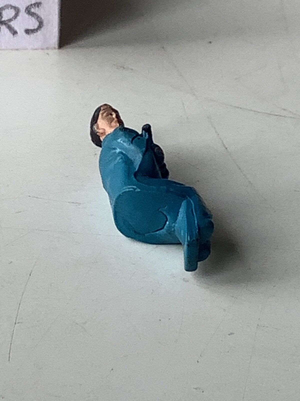 Picture 4 of 5