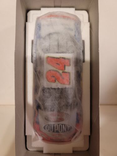 Jeff Gordon NASCAR 1/24 #24 2003 Monte Carlo - The Victory Lap - die cast car