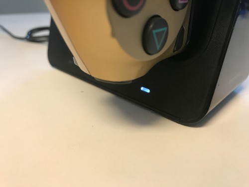 Dreamgear Dual charge station for PS4 - No headset DGPS4-6430 - Picture 3 of 5