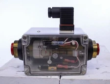 Flow Rate Alarm Monitor Lake Part Number N3B6 WB05 Pat # 4.986.133