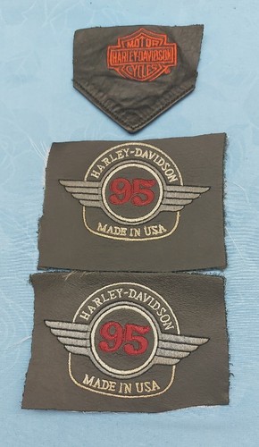 3 HARLEY DAVIDSON LEATHER EMBLEMS CUT OFF OF CLOTHES PRE-OWNED  - Picture 1 of 7
