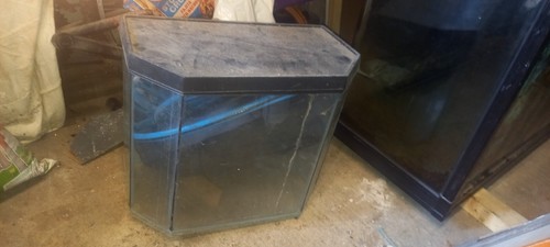 Aquarium Fish Tanks- 300L, Black, 90L black, 15L black with accessories - Picture 2 of 10