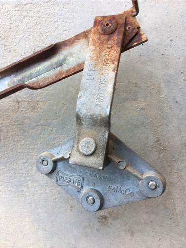 Ford XB Sedan Wiper Arm Set Up VG Used - Picture 7 of 12