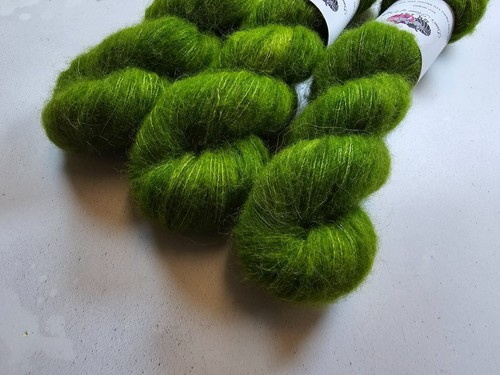 Yak Cloud yarn, Lace weight, 50 g, APPLE GREEN - Picture 2 of 6