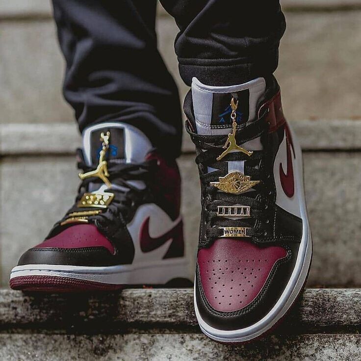 Women Nike Air Jordan 1 Mid SE Beetroot Chicago Bred High Women Nike Air Jordan 1 Mid SE Beetroot Chicago Bred High
