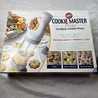Wilton Cookie Master Plus Cordless Cookie Press - White 12 Discs 4 Tips Recipes