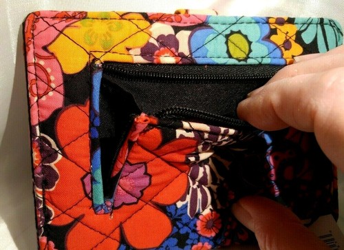 PORTAFOGLIO DA VIAGGIO Vera Bradley's con motivo FIESTA FLOREALE, borsa, nuovo con etichette - Foto 10 di 12