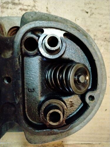 BMW Airhead right cylinder head R75 R80 R90 - Picture 3 of 18