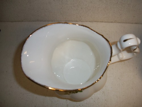 Royal Albert Old Country Roses 32 Unzen Krug - 7" hoch, Top Zustand - Bild 3 von 4