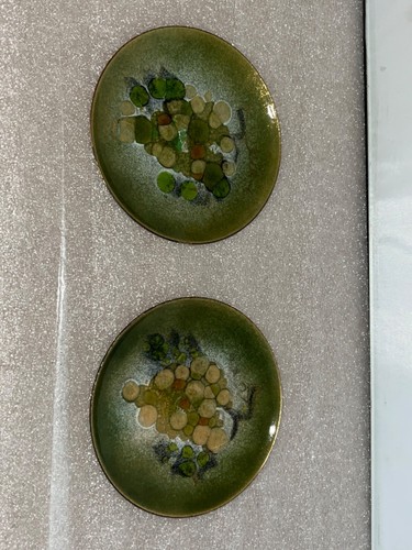 Mid Century Enamel Plates California Artist Sascha Brastoff Grapes 6" Green - Picture 6 of 7