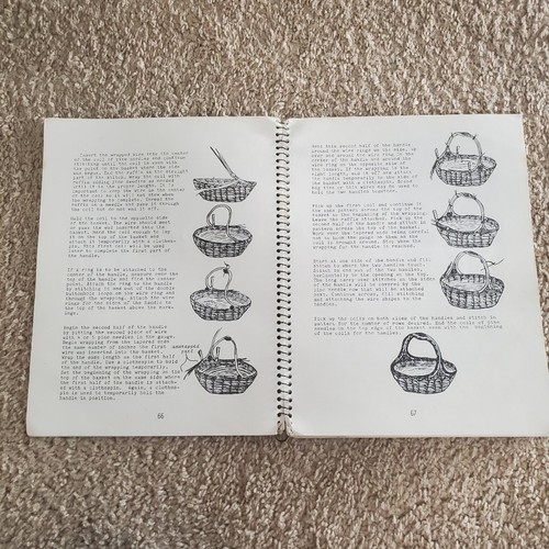 Vintage RARE Jeannie McFarland Pine Needle Raffia Basketry and Pattern Book Set - Bild 9 von 10