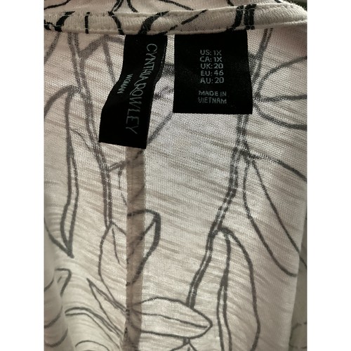 Cynthia Rowley White Graphic Print Blouse, Size 1X - Picture 3 of 4