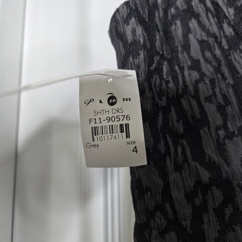 Simone Grey Jacquard Sheath Dress Size 4 Sleeveless Fitted Knee Length - Picture 7 of 8