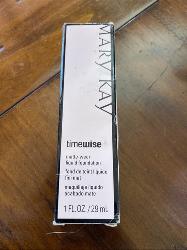 Mary Kay Timewise Matte-Wear Liquid Foundation Bronze 8 - 038772 - 1 fl. oz. - Picture 1 of 2