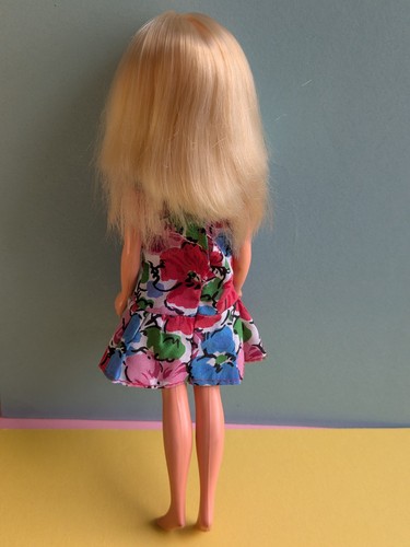 pretty Pedigree 1980s Sindy doll in dress see description *ends Sunday 8pm* - Picture 3 of 13