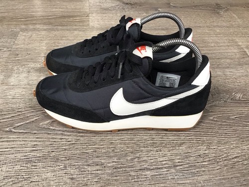 Nike Daybreak Running Shoes Sneakers Womens Size 7.5 Black White Red CK2351 001 - 第 4/12 張圖片
