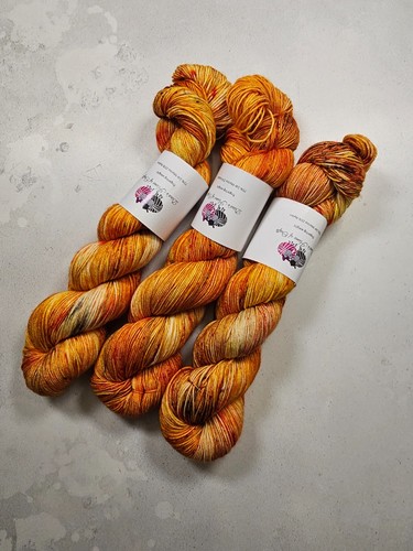 Sw Merino/Nylon Garn, Griffweise Gewicht, 100g, Bonfire Kiss - Bild 3 von 7