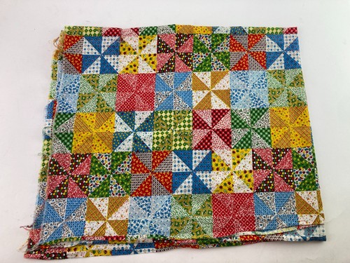 1 yd Vintage Calico Floral Pinwheel Patchwork Quilt Cheater Fabric Preowned