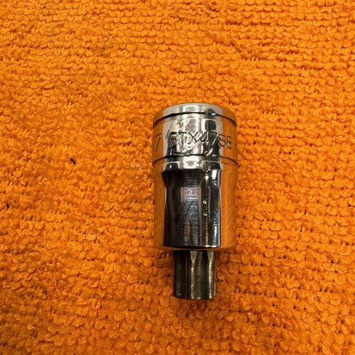 Snap On 3/8 Drive T47 Stubby Torx Bit Socket Driver FTX47SE - Picture 3 of 7