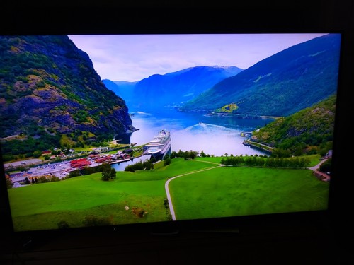 Panasonic 65" 4K Ultra HD TV TX-65DX902B - Picture 8 of 17