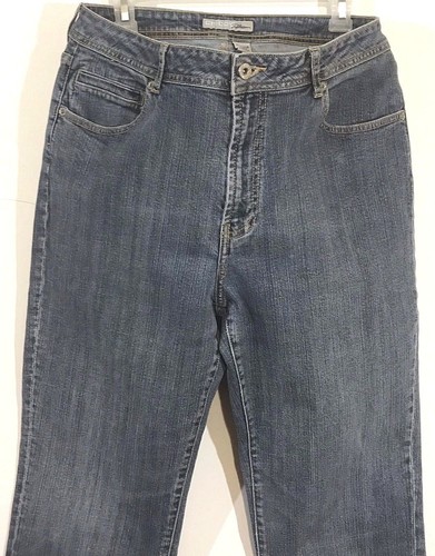 CHICOS PLATINUM Womens Jeans Size 2  Medium Wash  Boot Cut Stretch - Picture 2 of 5