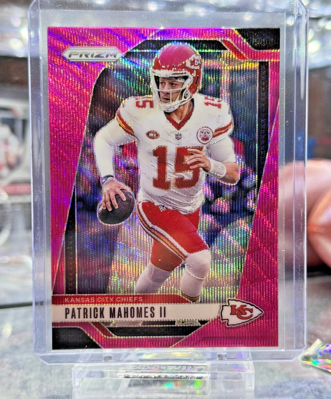 2024 PANINI PRIZM #138 PATRICK MAHOMES II PINK WAVE PRIZM SP KANSAS CITY CHIEFS