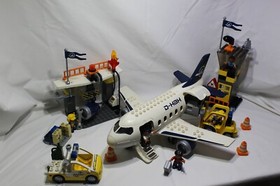 Lego Duplo Airport Action Set 7840 -9X%* complete