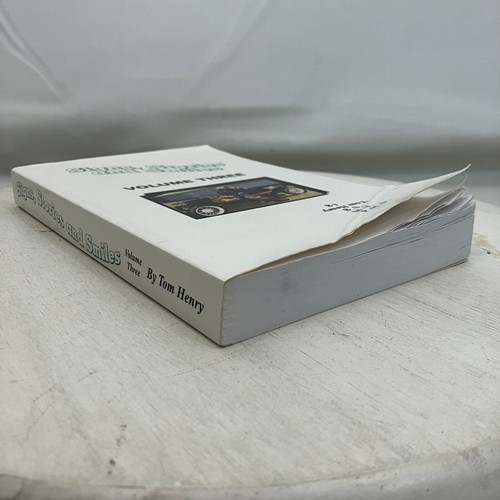 Signs, Stories and Smiles Volume Three SIGNED by Tom Henry 2006 TPB Illustrated - Picture 6 of 8