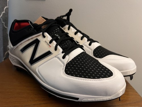 New Balance Men's 16 Baseball Rev Lite Metal Fantom Fit Black Cleat Sneakers - Picture 1 of 6