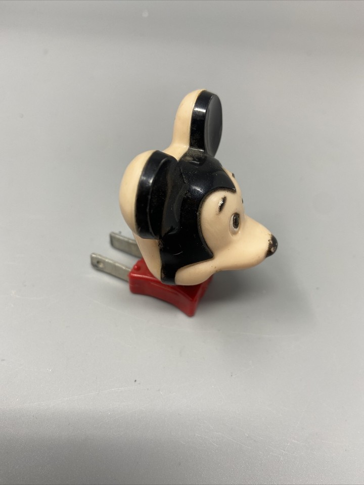 Vintage 1970s Walt Disney Mickey Mouse Electrical Plug In Night Light