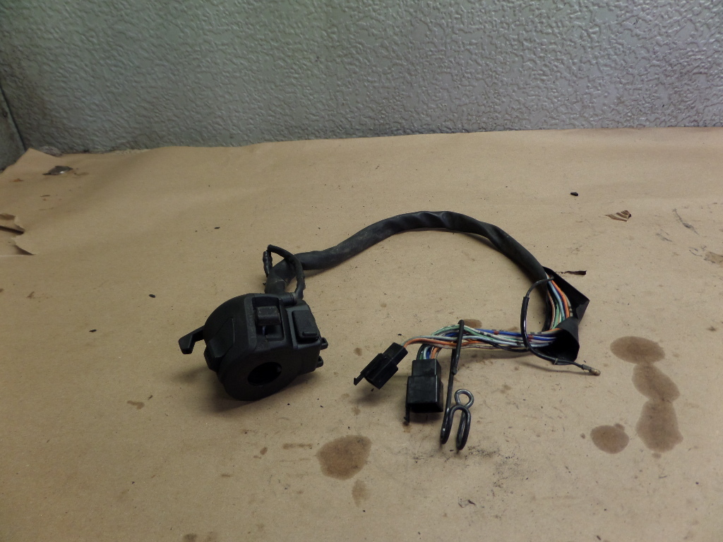 1990 HONDA CBR1000F HURRICANE LEFT HAND CONTROLS HI LOW BEAM TURN