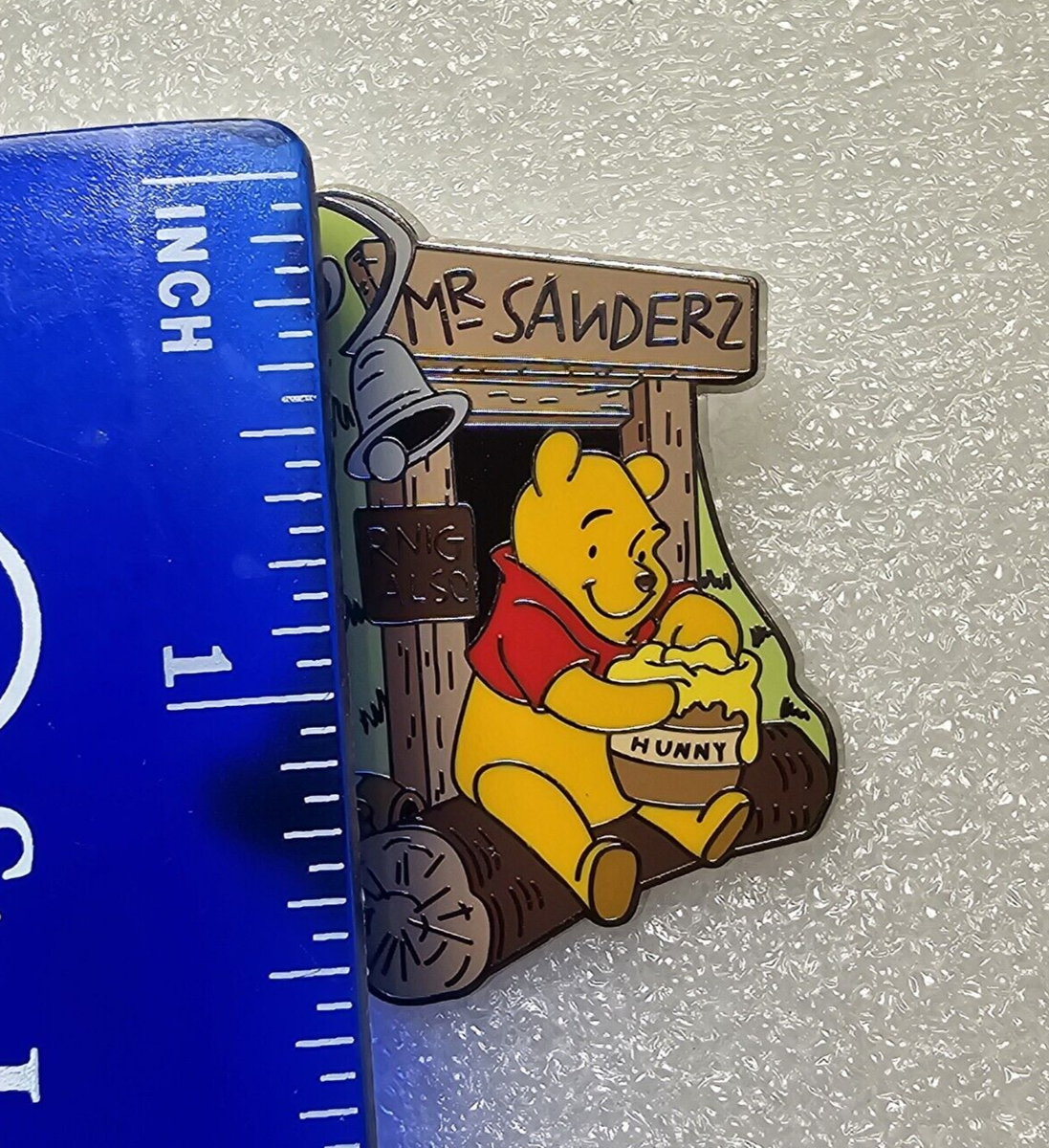 Disney pin Winnie the Pooh Mr Sanderz Honey Pot | eBay Disney pin Winnie the Pooh Mr Sanderz Honey Pot | eBay