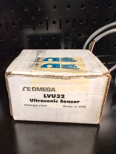 Omega LVU32 Ultrasonic Range Sensor, 7 to 96", 12 to 24V in, RS485 & 0-10V out - Picture 2 of 3
