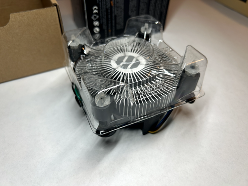 Genuine Intel E97375-001 LGA775 Aluminum Heat Sink and Fan - Open Box - Picture 6 of 10