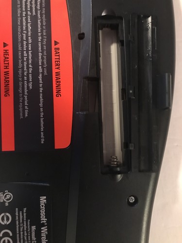 Microsoft Wireless Comfort Keyboard 1.0A Model 1045  - Picture 8 of 8