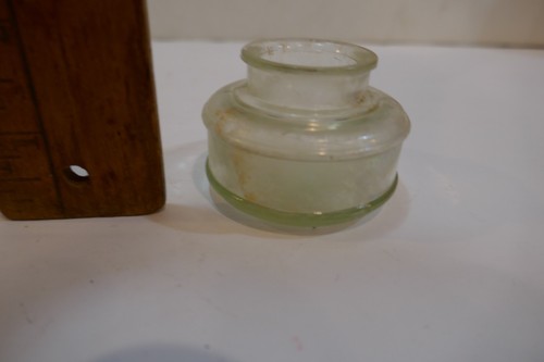 Hermosa variante redonda cuello liso Pauls seguridad botella de tinta de vidrio verde - Imagen 4 de 4