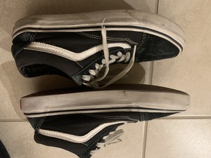 jeans with blue vans