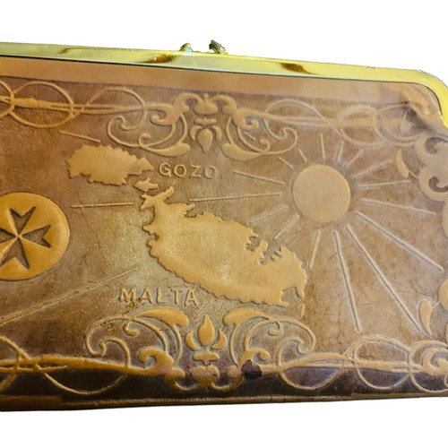 Cartera Kisslock Dorada Cozo Malta De Colección Cuero Tooled Marrón Caramelo Repujado - Imagen 7 de 18