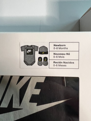 Nike Air Baby 3-teiliges Box Set Body Beanie Booties 0-6 Monate Farben zur Auswahl NEU - Bild 17 von 36
