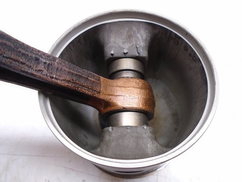 CF3 Force Outboard 90hp Piston & Connecting Rod 600-818052A6 700-819690A1 - Picture 4 of 7