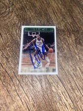Khris Middleton signed 2017-2018 hoops card #14 Bucks autograph