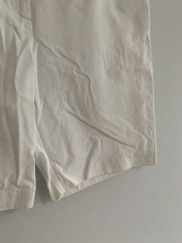 Land’s End Size 12 Women’s Mid Length Bermuda Shorts White Mid Rise - Picture 4 of 9
